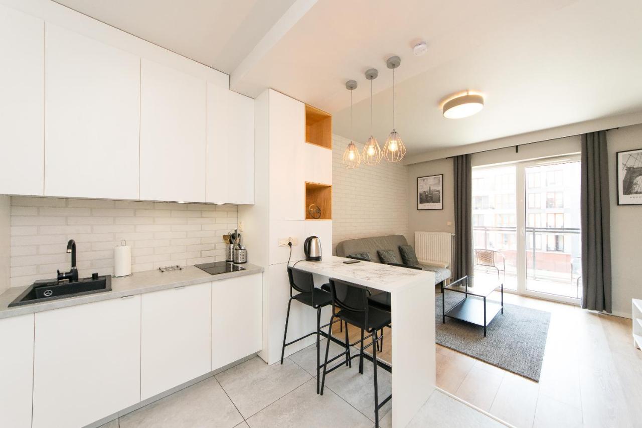 Main Trainstation One Bedroom Ac P4You Pl كراكوفيا المظهر الخارجي الصورة