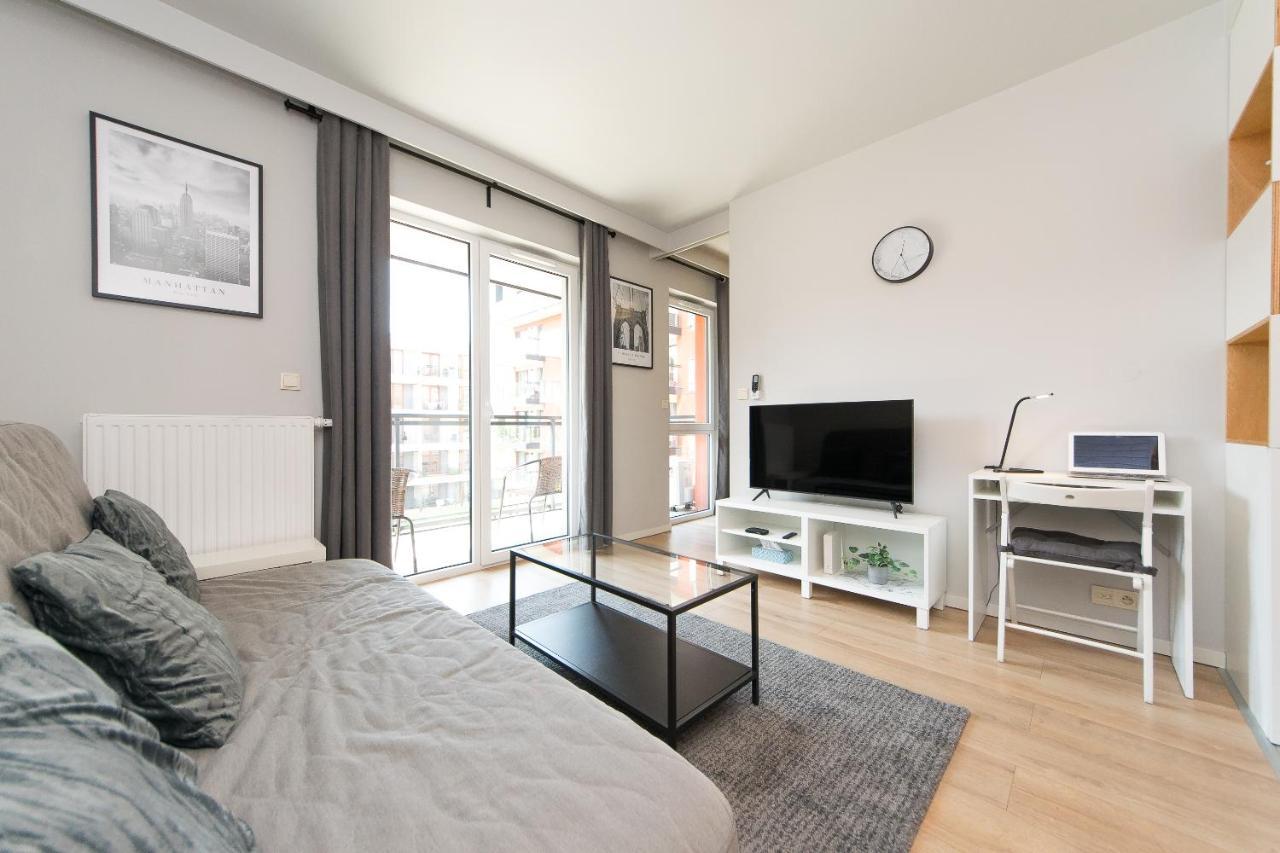 Main Trainstation One Bedroom Ac P4You Pl كراكوفيا المظهر الخارجي الصورة