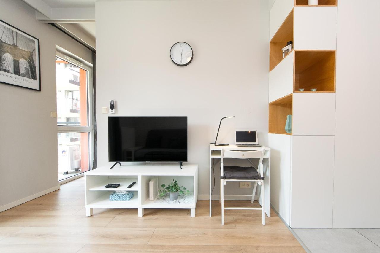 Main Trainstation One Bedroom Ac P4You Pl كراكوفيا المظهر الخارجي الصورة